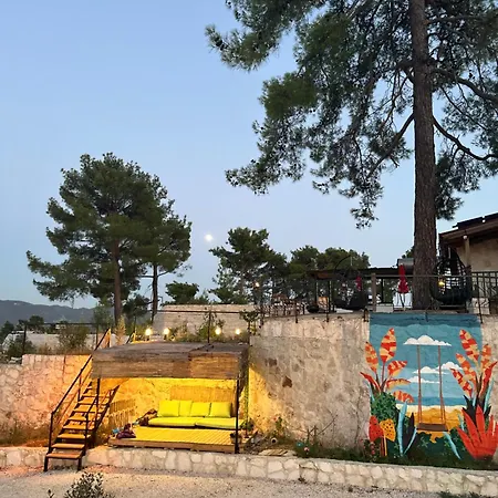 Hotel Kandybos Eco Farm Village