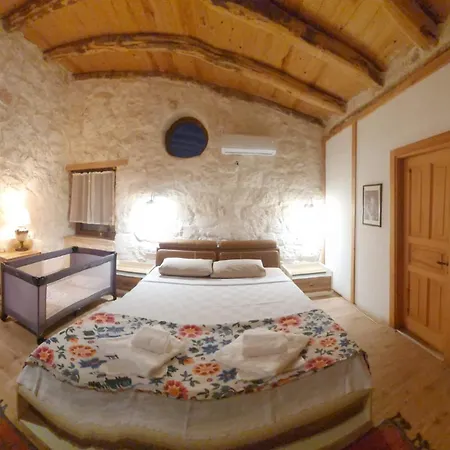 Kandybos Eco Farm Village Hotel