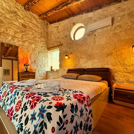 Kandybos Eco Farm Village Hotel