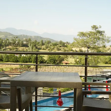 Kandybos Eco Farm Village Hotel *