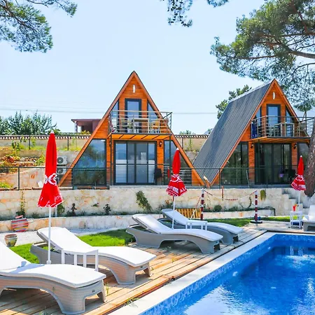 Kandybos Eco Farm Village *