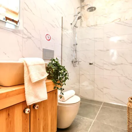 Kandybos Eco Farm Village