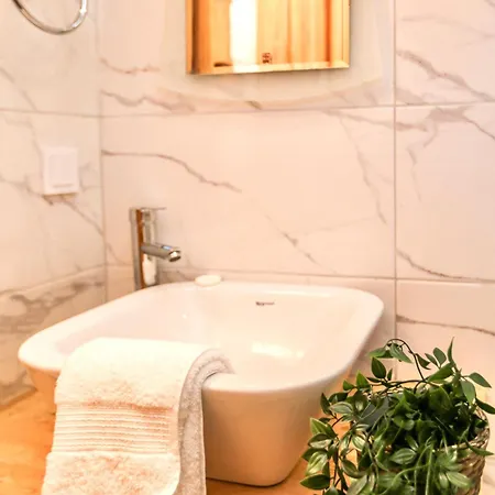 Kandybos Eco Farm Village *