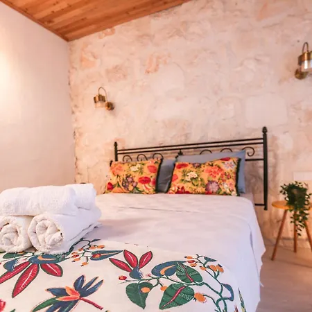 Kandybos Eco Farm Village Hotel *